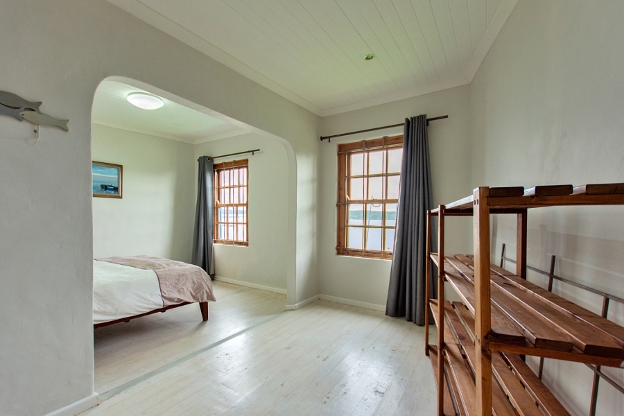 3 Bedroom Property for Sale in Middedorp Western Cape